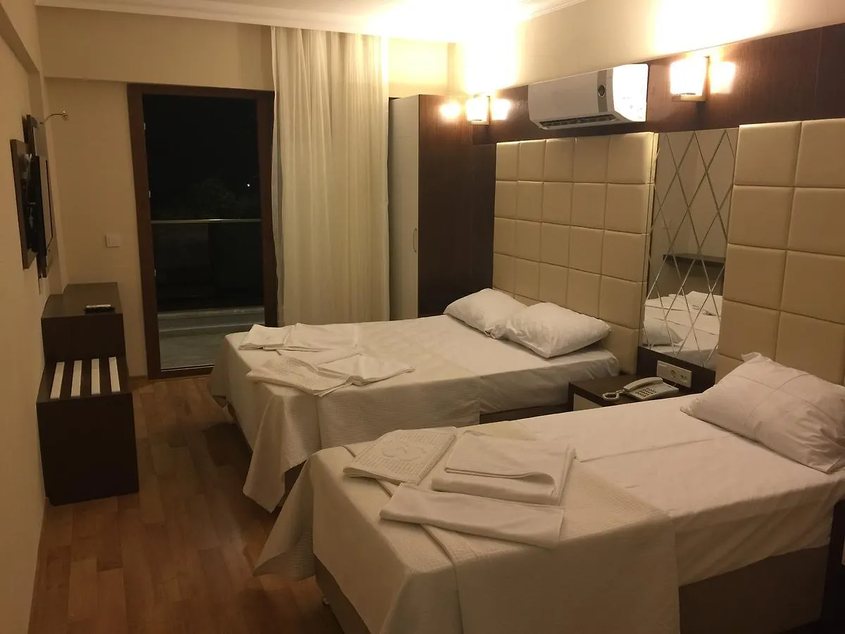 Yuvarlakcay Cinar Butik Hotel Koycegiz